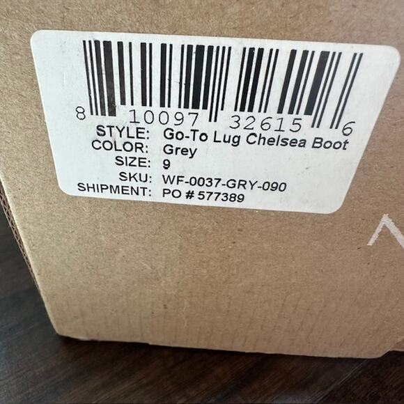 Nisolo Go-To Lug Chelsea Boot New In Box Size: 9 Color: Grey - Picture 8 of 9